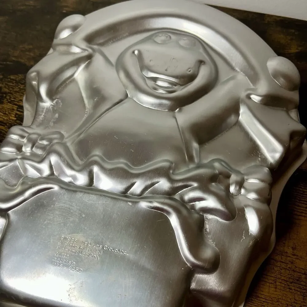 Vintage 1998 Wilton Barney Purple Dinosaur Aluminum Cake Pan 90s Birthday